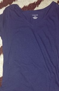 Navy V neck T-shirt
